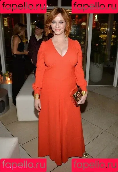 Christina Hendricks / actuallychristinahendricks Onlyfans Photo Gallery 