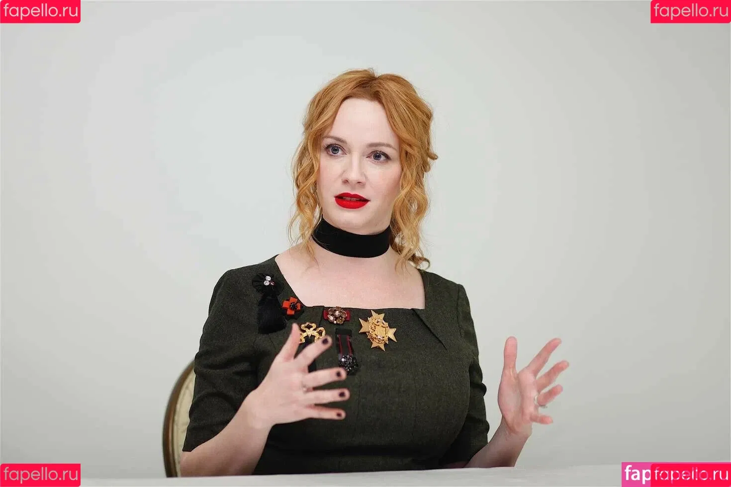 Christina Hendricks / actuallychristinahendricks Onlyfans Photo Gallery 