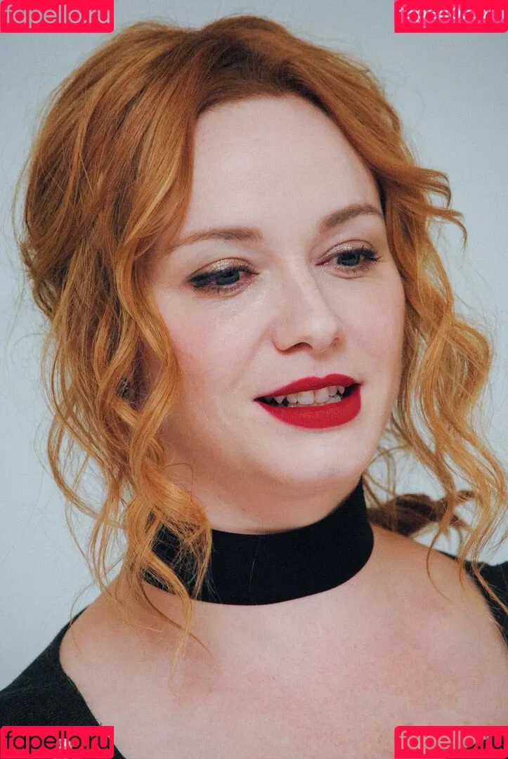 Christina Hendricks / actuallychristinahendricks Onlyfans Photo Gallery 