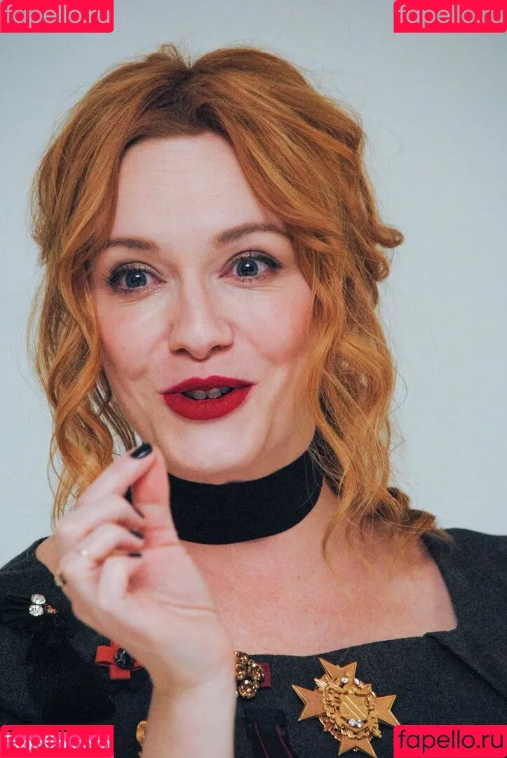 Christina Hendricks / actuallychristinahendricks Onlyfans Photo Gallery 