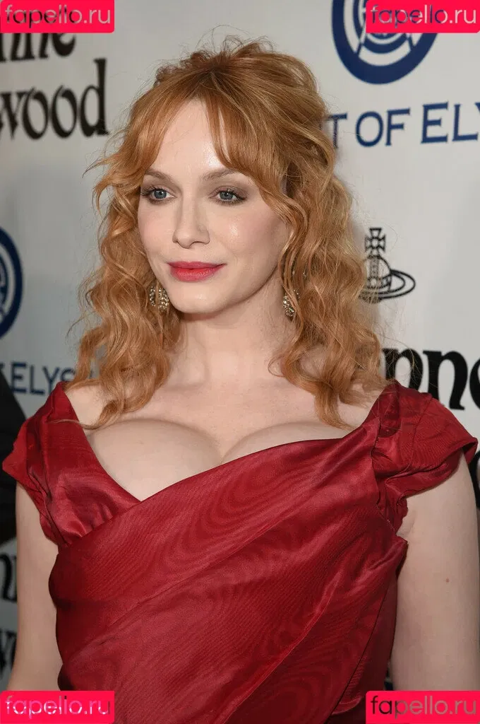Christina Hendricks / actuallychristinahendricks Onlyfans Photo Gallery 
