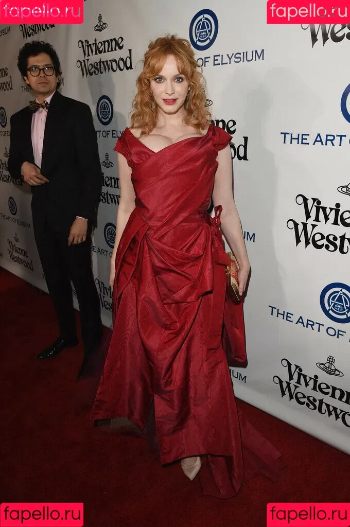 Christina Hendricks / actuallychristinahendricks Onlyfans Photo Gallery 