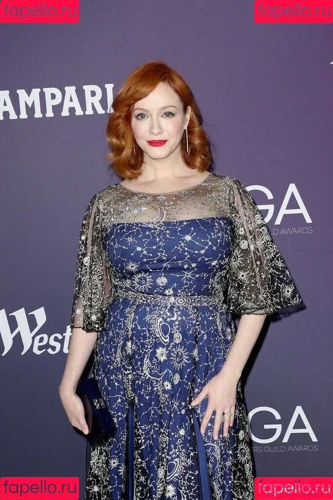 Christina Hendricks / actuallychristinahendricks Onlyfans Photo Gallery 