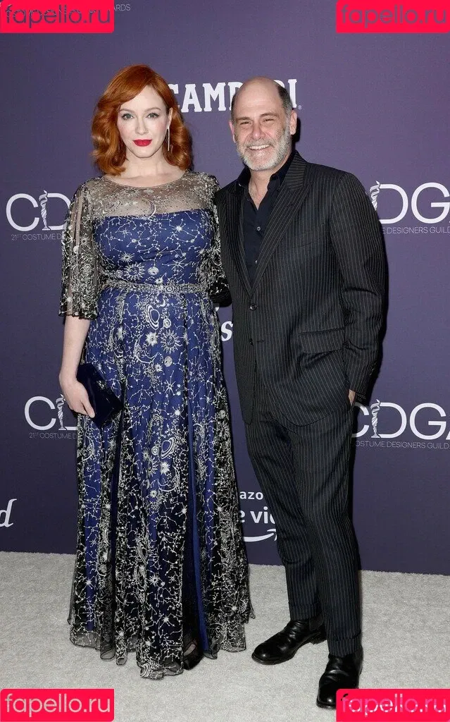 Christina Hendricks / actuallychristinahendricks Onlyfans Photo Gallery 