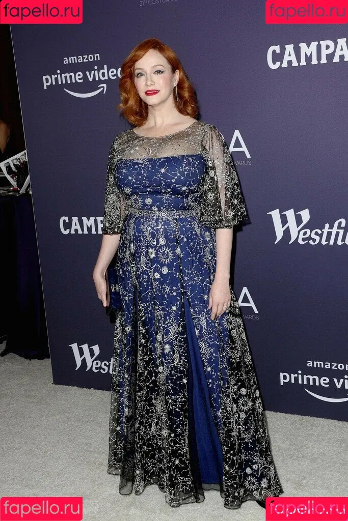 Christina Hendricks / actuallychristinahendricks Onlyfans Photo Gallery 