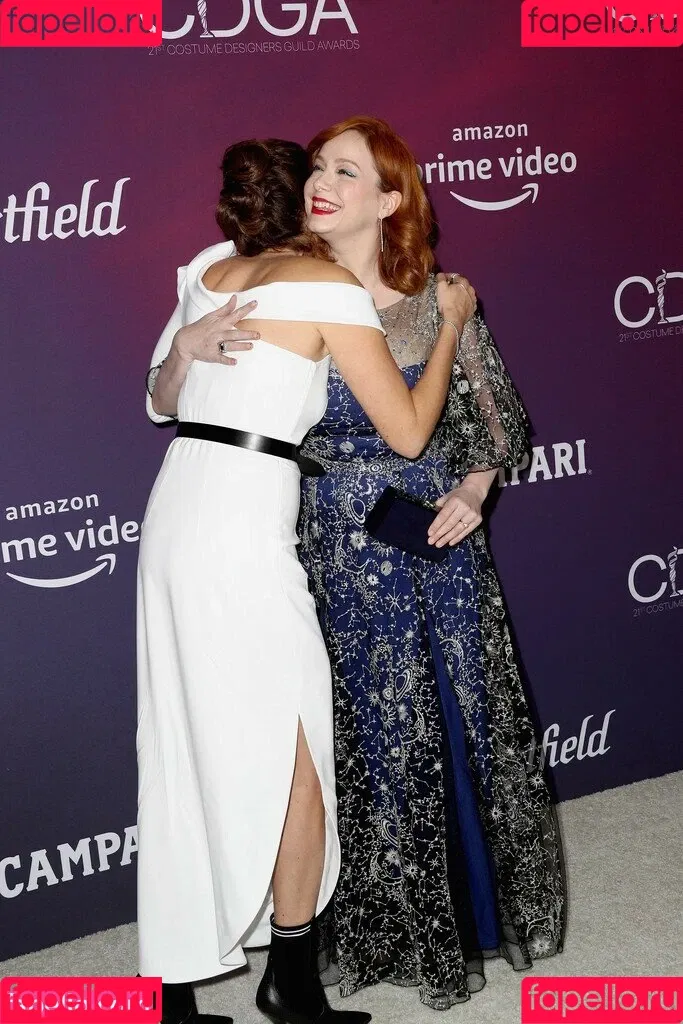 Christina Hendricks / actuallychristinahendricks Onlyfans Photo Gallery 