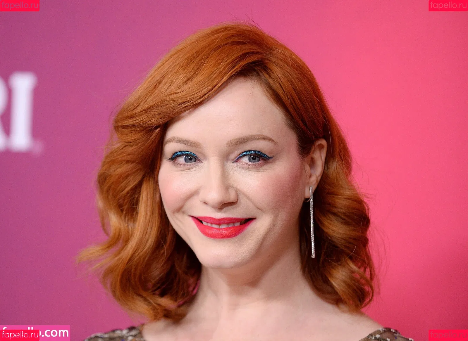 Christina Hendricks / actuallychristinahendricks Onlyfans Photo Gallery 