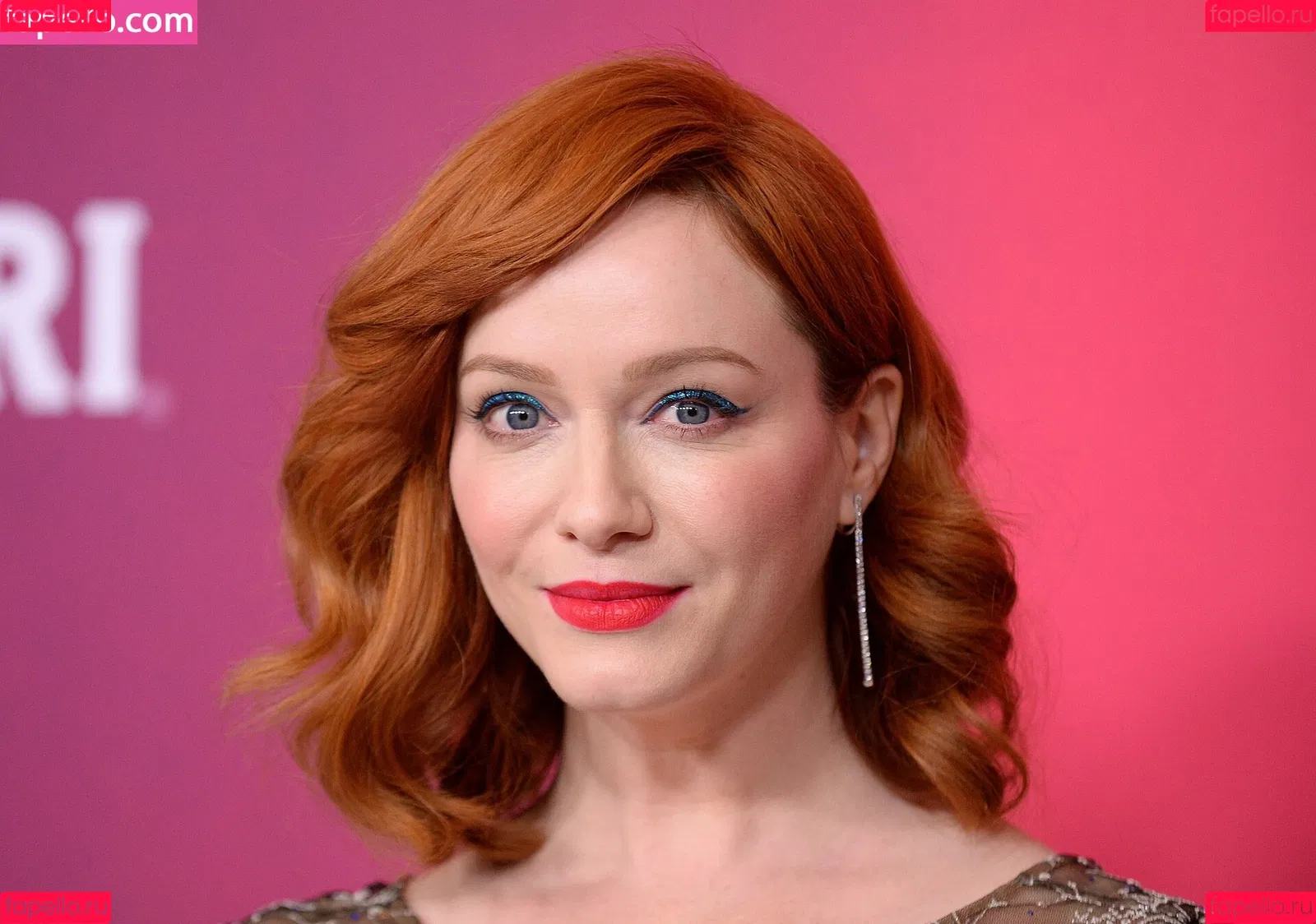 Christina Hendricks / actuallychristinahendricks Onlyfans Photo Gallery 