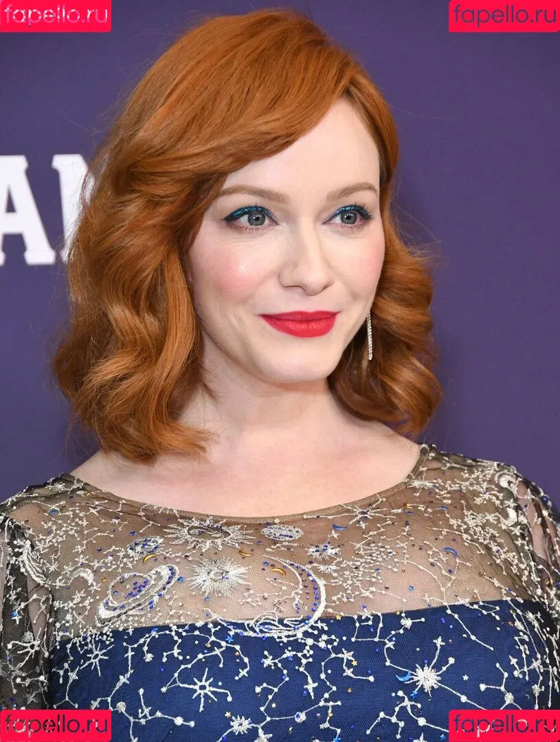 Christina Hendricks / actuallychristinahendricks Onlyfans Photo Gallery 