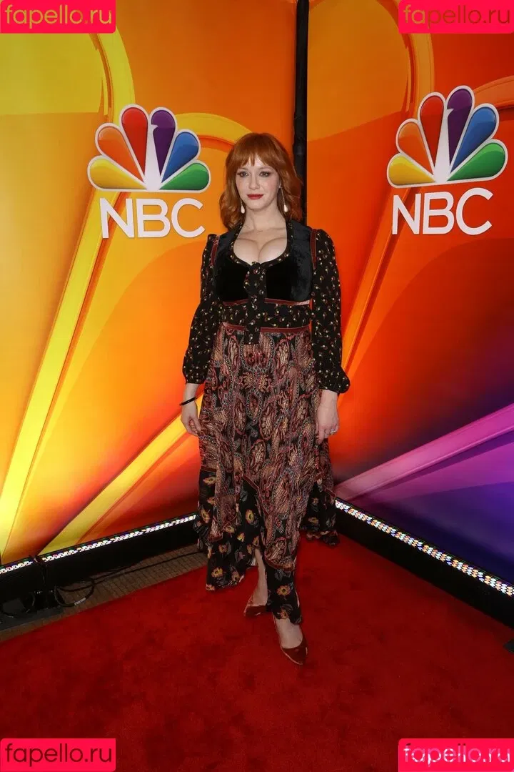 Christina Hendricks / actuallychristinahendricks Onlyfans Photo Gallery 