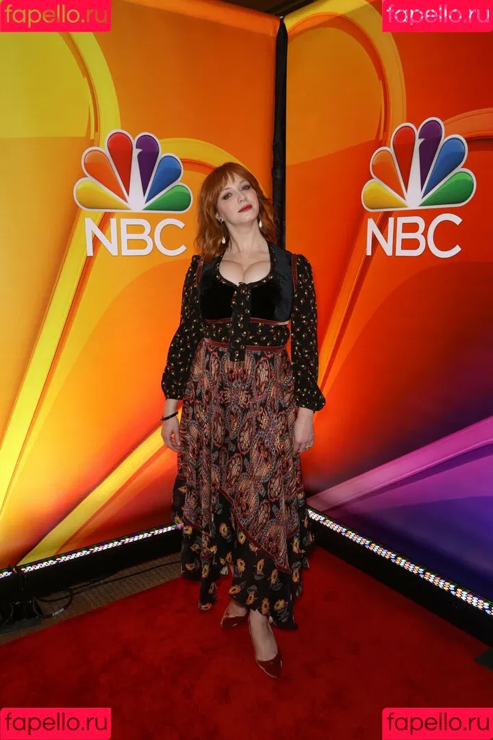 Christina Hendricks / actuallychristinahendricks Onlyfans Photo Gallery 