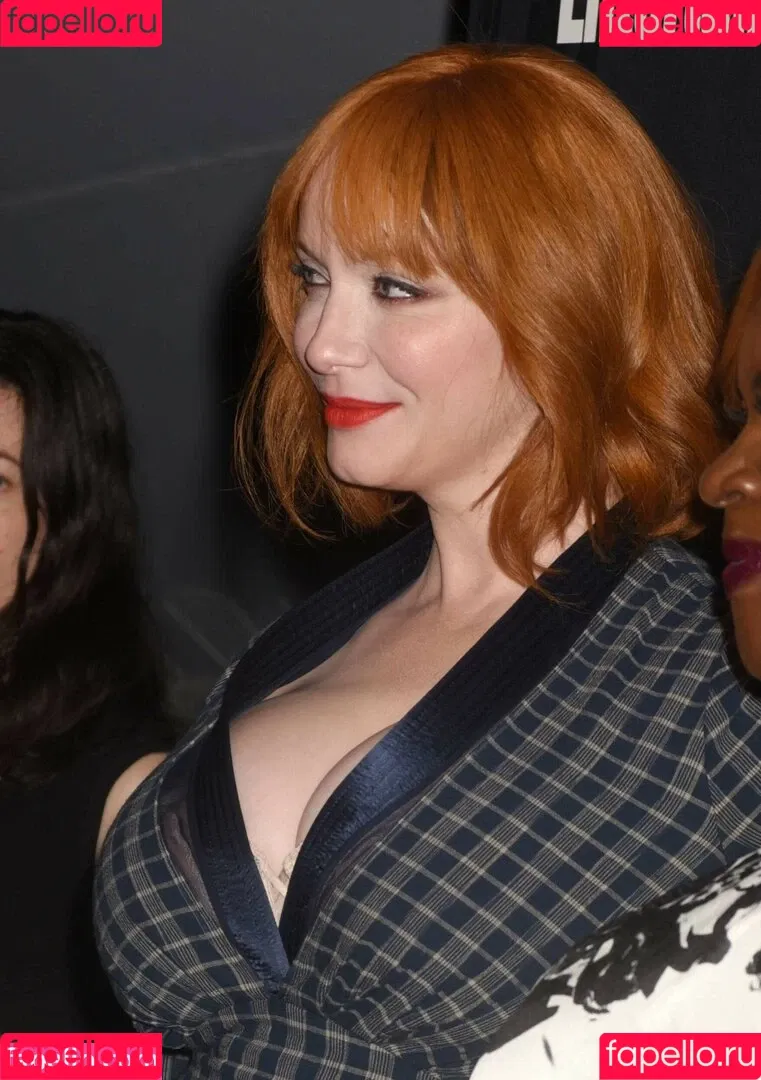 Christina Hendricks / actuallychristinahendricks Onlyfans Photo Gallery 