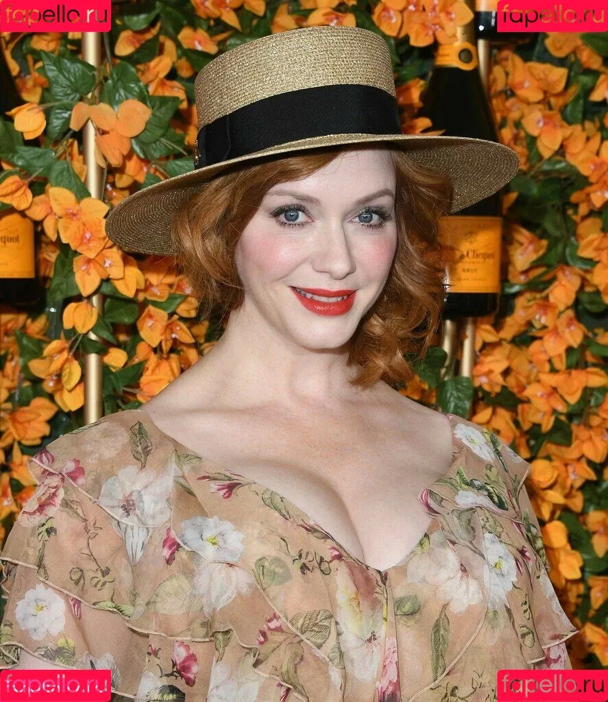 Christina Hendricks / actuallychristinahendricks Onlyfans Photo Gallery 