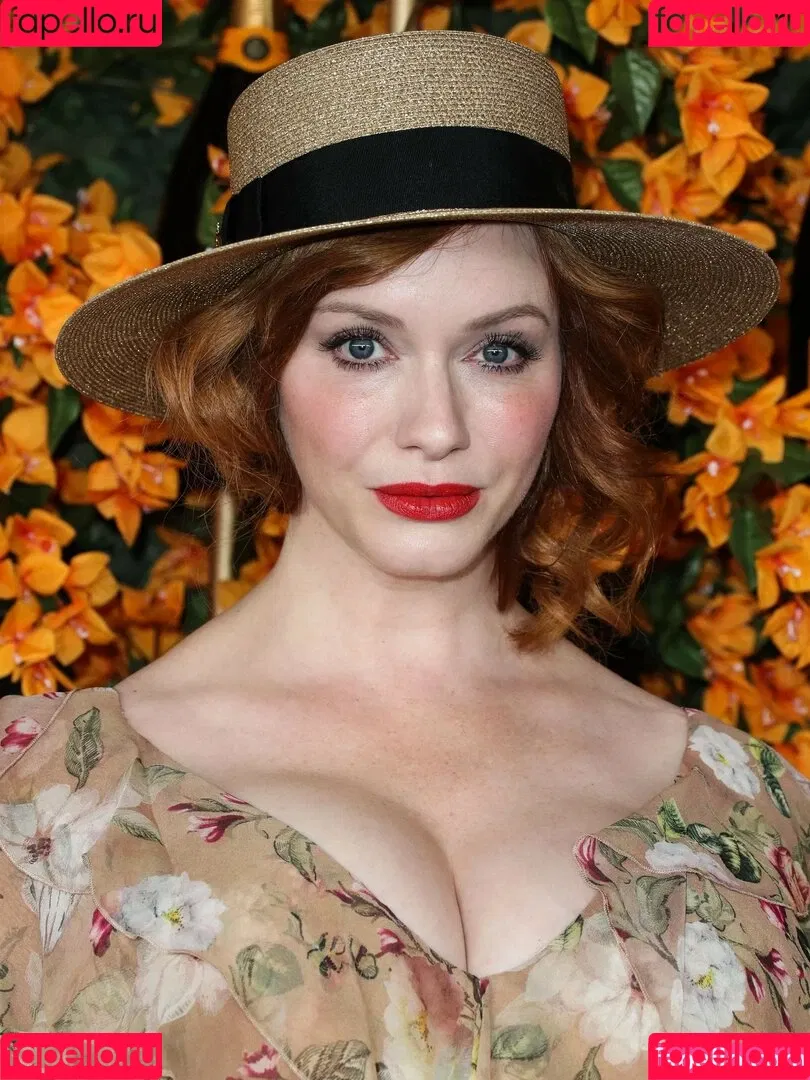 Christina Hendricks / actuallychristinahendricks Onlyfans Photo Gallery 