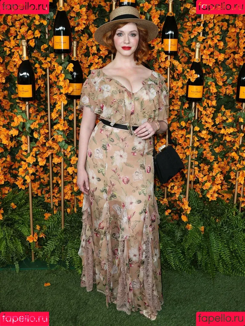 Christina Hendricks / actuallychristinahendricks Onlyfans Photo Gallery 