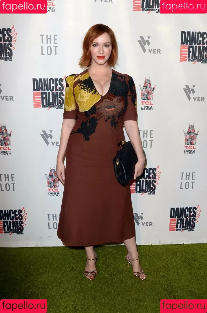 Christina Hendricks / actuallychristinahendricks Onlyfans Photo Gallery 