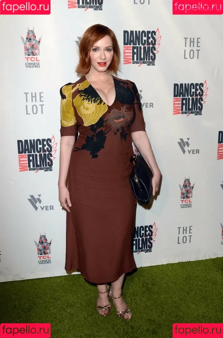 Christina Hendricks / actuallychristinahendricks Onlyfans Photo Gallery 
