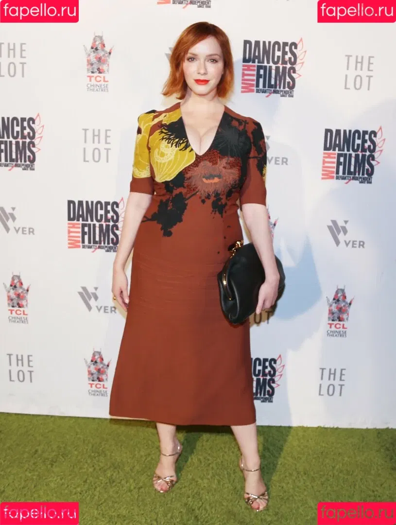 Christina Hendricks / actuallychristinahendricks Onlyfans Photo Gallery 
