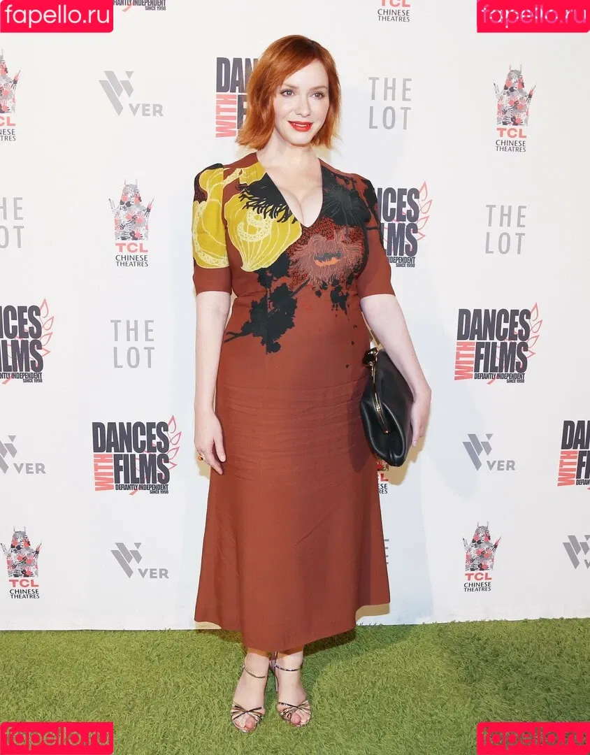 Christina Hendricks / actuallychristinahendricks Onlyfans Photo Gallery 