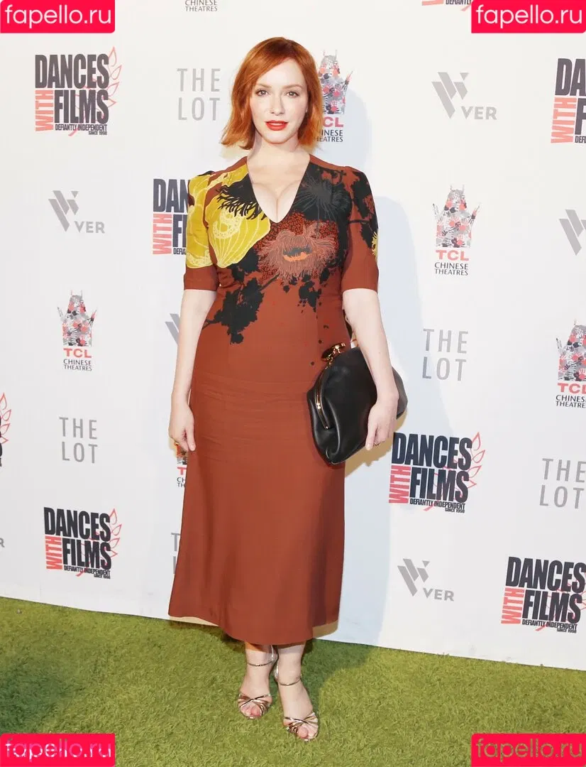 Christina Hendricks / actuallychristinahendricks Onlyfans Photo Gallery 