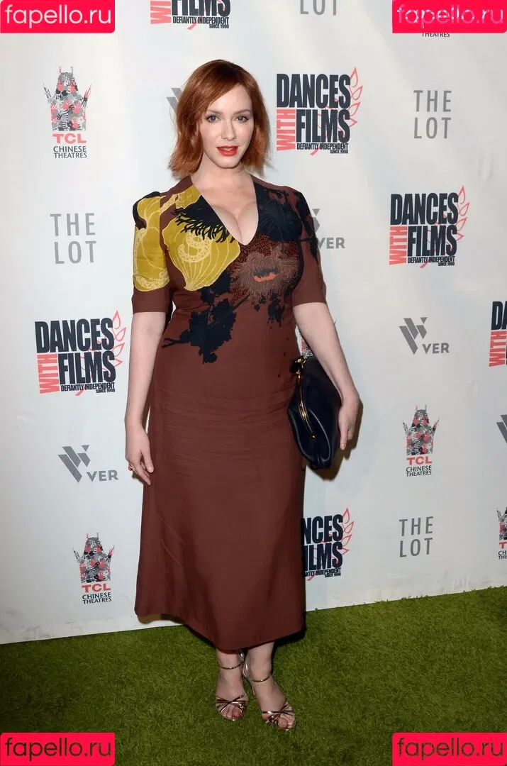 Christina Hendricks / actuallychristinahendricks Onlyfans Photo Gallery 