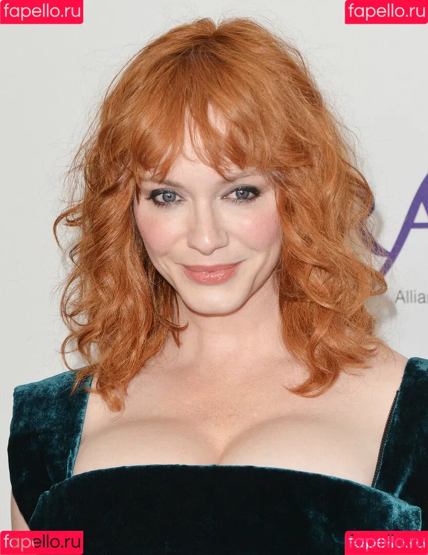 Christina Hendricks / actuallychristinahendricks Onlyfans Photo Gallery 