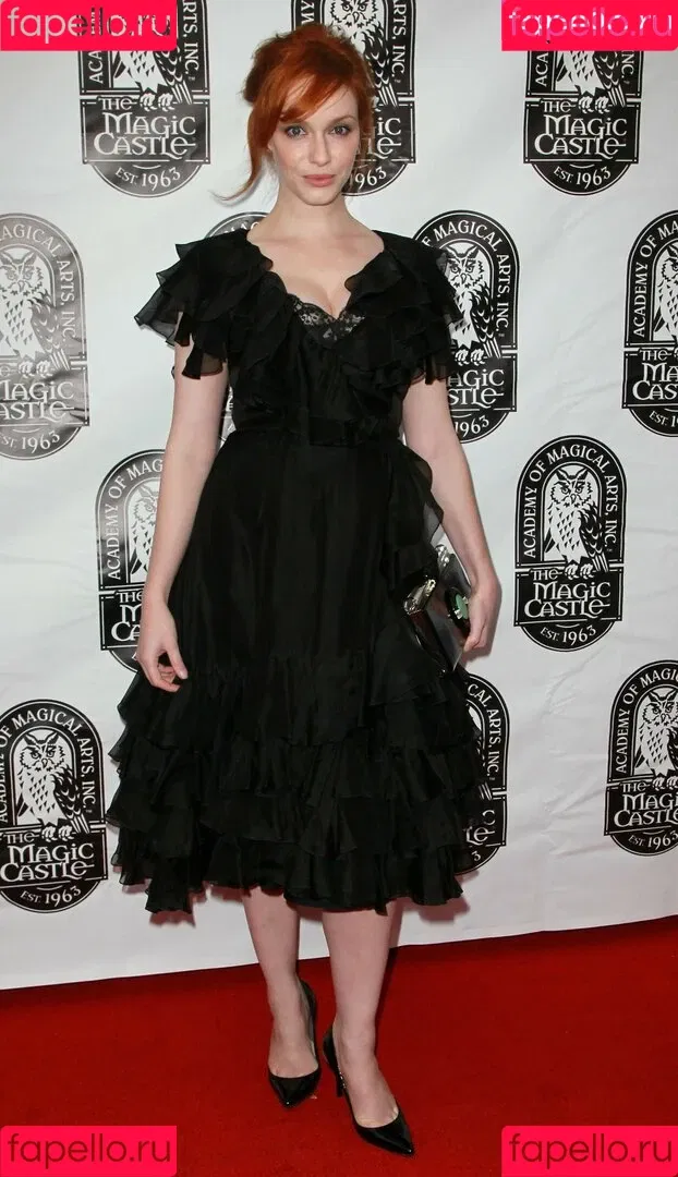 Christina Hendricks / actuallychristinahendricks Onlyfans Photo Gallery 