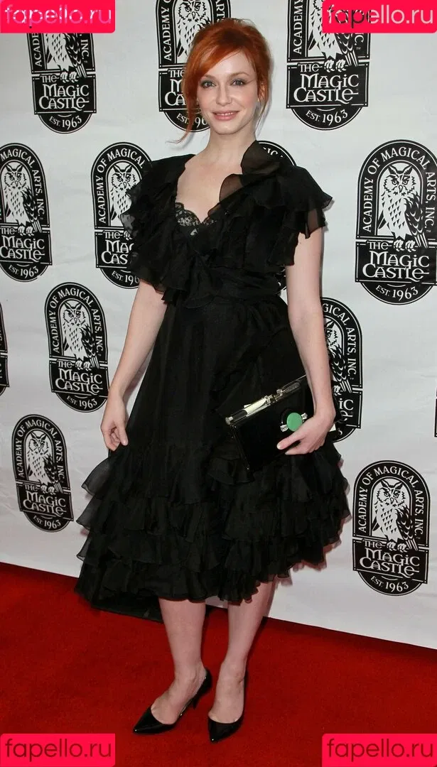 Christina Hendricks / actuallychristinahendricks Onlyfans Photo Gallery 