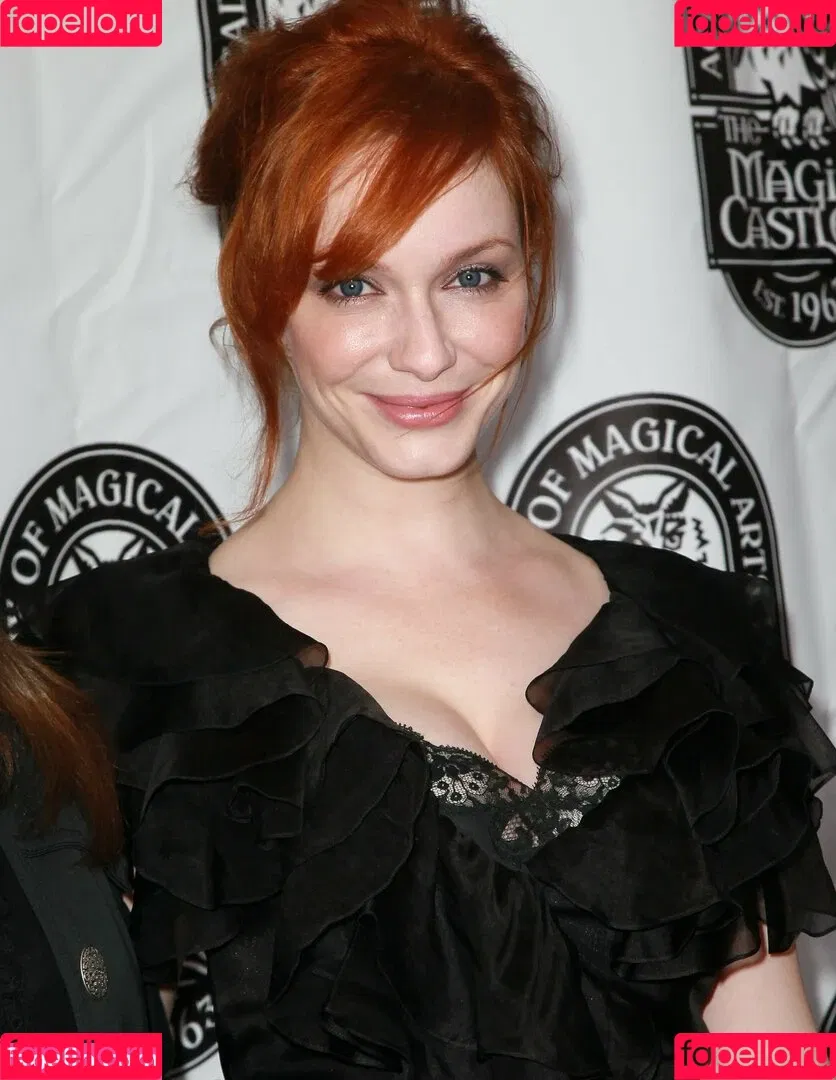 Christina Hendricks / actuallychristinahendricks Onlyfans Photo Gallery 