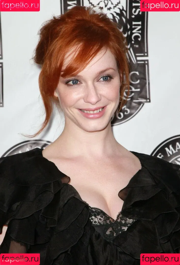 Christina Hendricks / actuallychristinahendricks Onlyfans Photo Gallery 