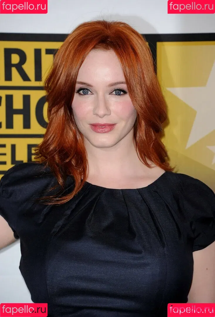 Christina Hendricks / actuallychristinahendricks Onlyfans Photo Gallery 
