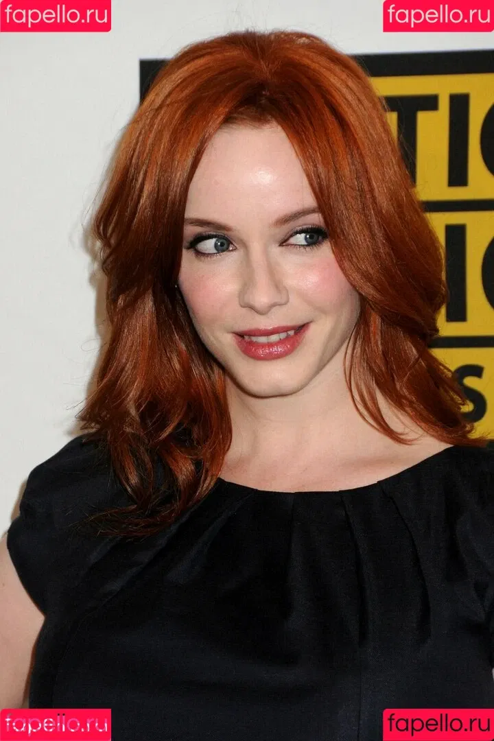 Christina Hendricks / actuallychristinahendricks Onlyfans Photo Gallery 