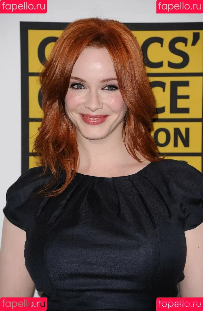 Christina Hendricks / actuallychristinahendricks Onlyfans Photo Gallery 