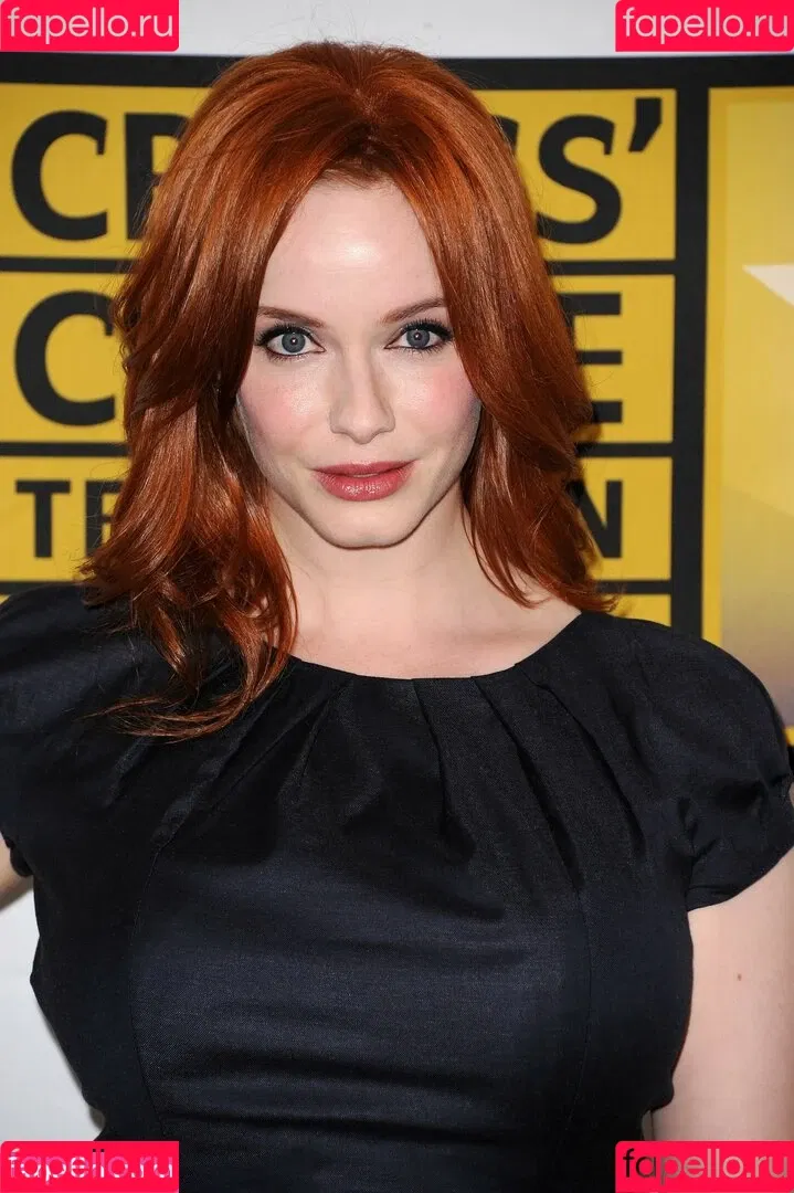 Christina Hendricks / actuallychristinahendricks Onlyfans Photo Gallery 