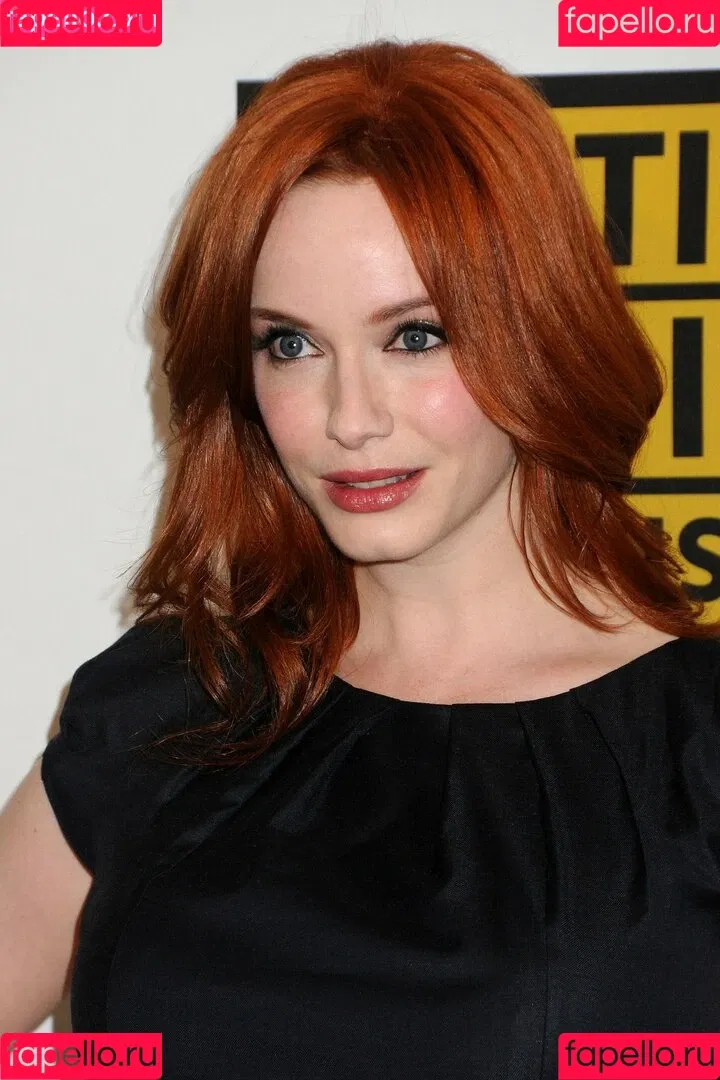 Christina Hendricks / actuallychristinahendricks Onlyfans Photo Gallery 