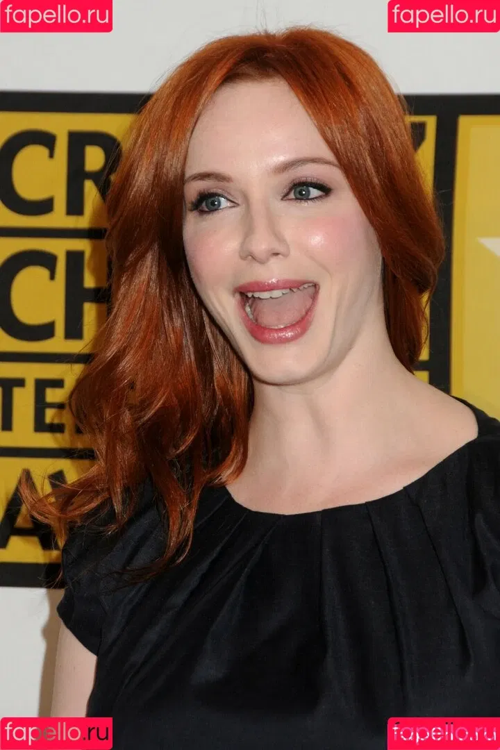 Christina Hendricks / actuallychristinahendricks Onlyfans Photo Gallery 