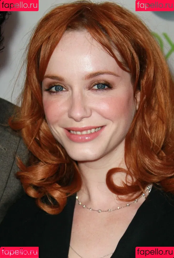 Christina Hendricks / actuallychristinahendricks Onlyfans Photo Gallery 