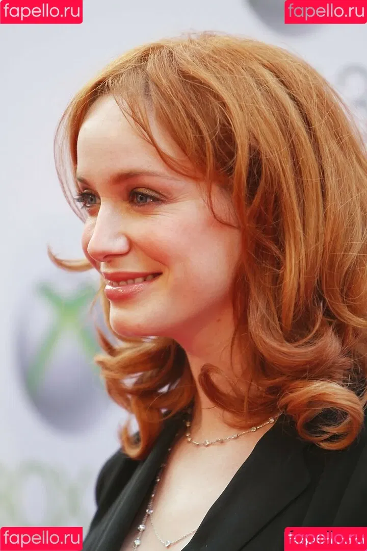 Christina Hendricks / actuallychristinahendricks Onlyfans Photo Gallery 