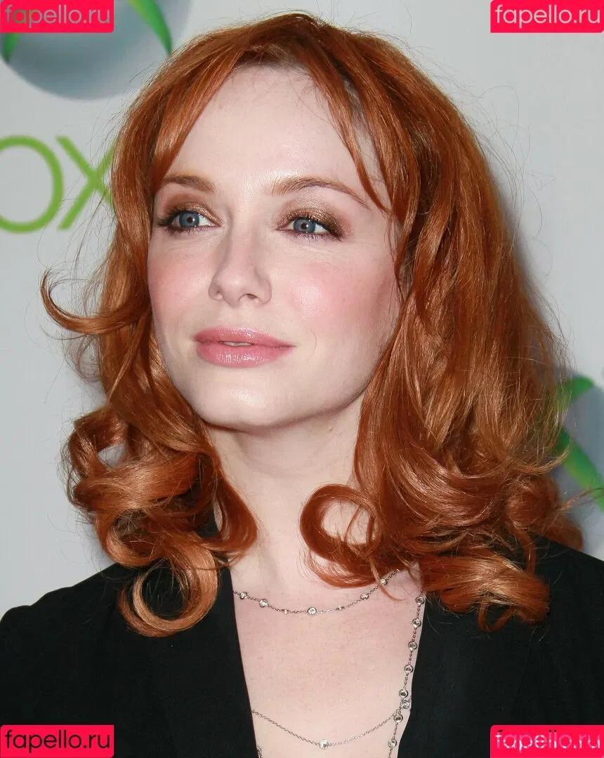 Christina Hendricks / actuallychristinahendricks Onlyfans Photo Gallery 