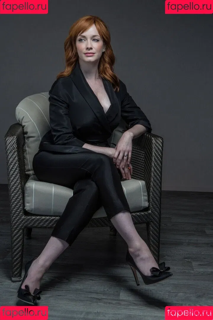 Christina Hendricks / actuallychristinahendricks Onlyfans Photo Gallery 