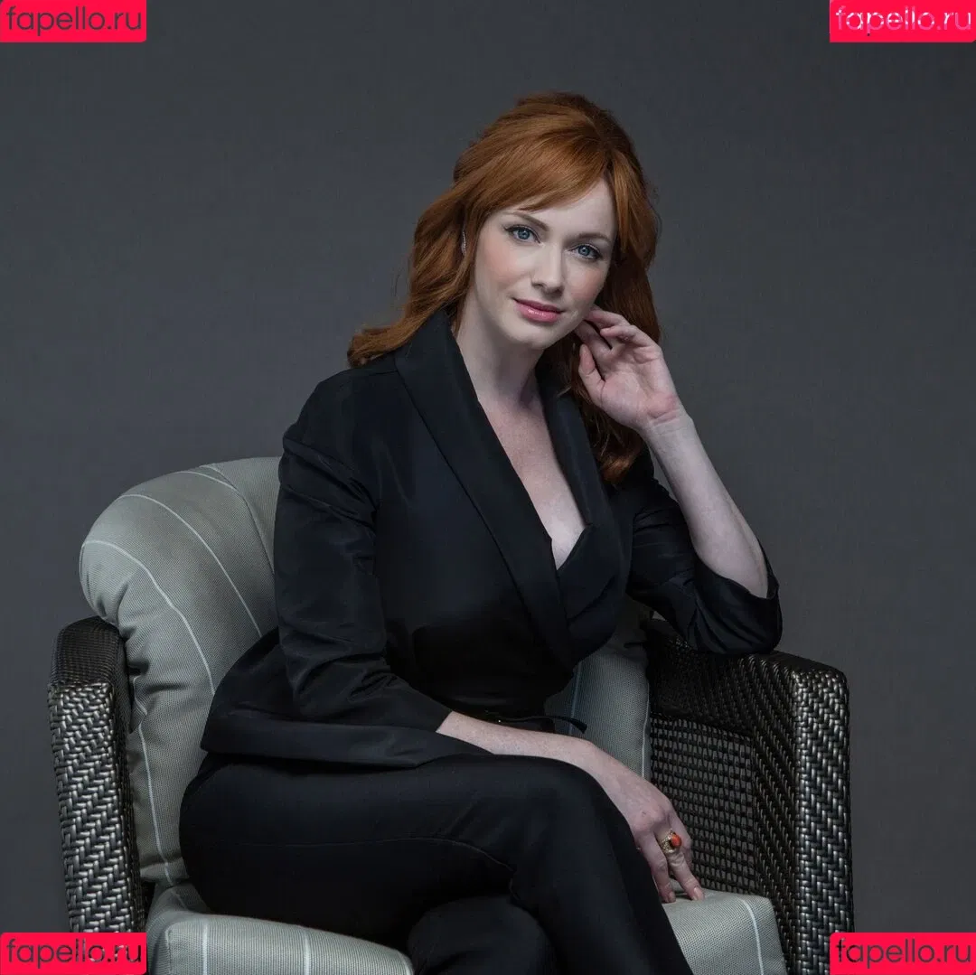 Christina Hendricks / actuallychristinahendricks Onlyfans Photo Gallery 