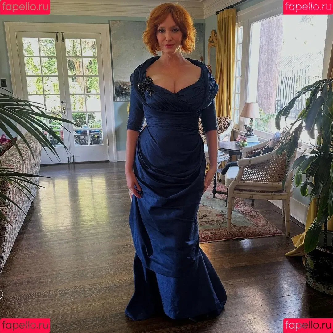 Christina Hendricks / actuallychristinahendricks Onlyfans Photo Gallery 