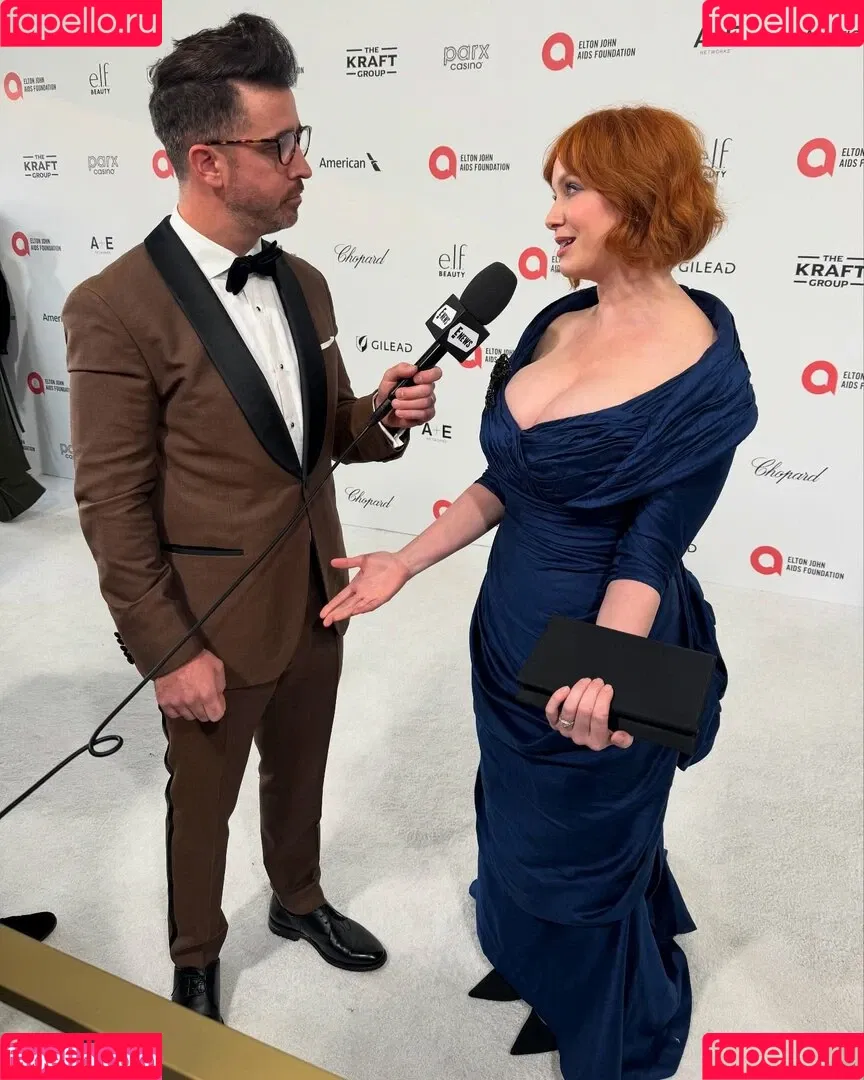 Christina Hendricks / actuallychristinahendricks Onlyfans Photo Gallery 