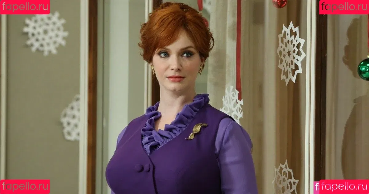Christina Hendricks / actuallychristinahendricks Onlyfans Photo Gallery 