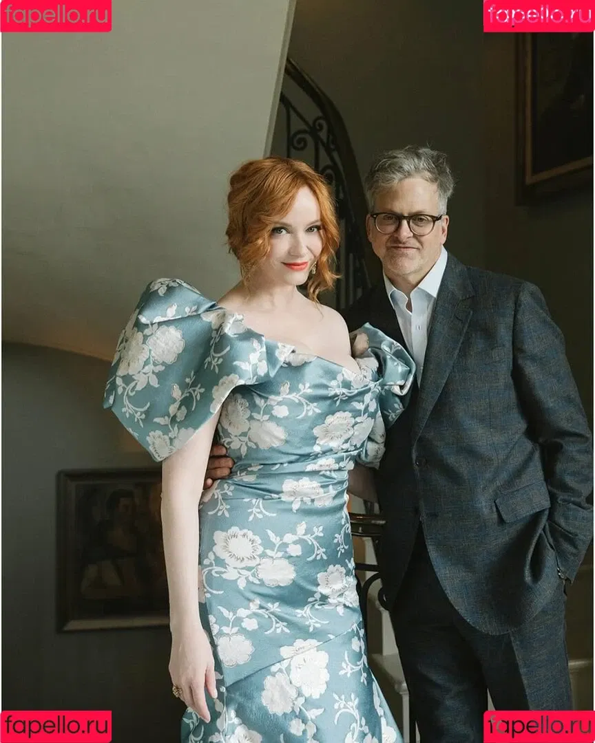 Christina Hendricks / actuallychristinahendricks Onlyfans Photo Gallery 