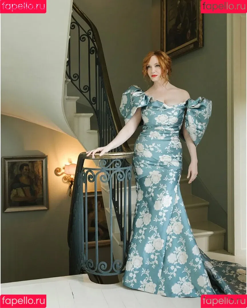 Christina Hendricks / actuallychristinahendricks Onlyfans Photo Gallery 