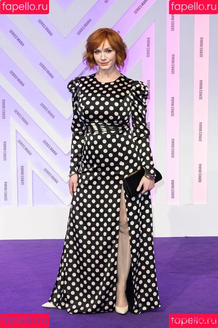 Christina Hendricks / actuallychristinahendricks Onlyfans Photo Gallery 
