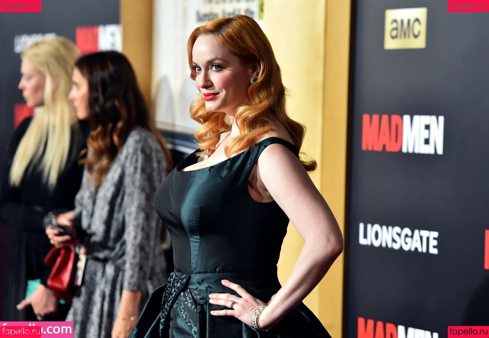 Christina Hendricks / actuallychristinahendricks Onlyfans Photo Gallery 