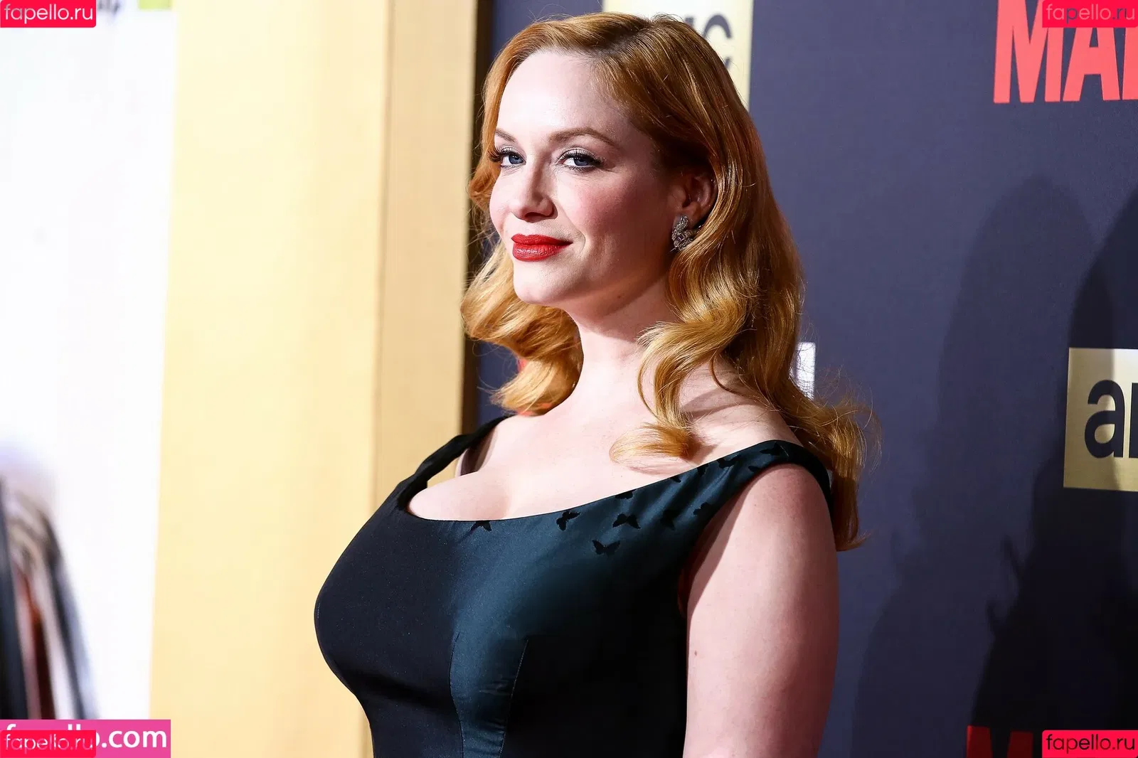 Christina Hendricks / actuallychristinahendricks Onlyfans Photo Gallery 