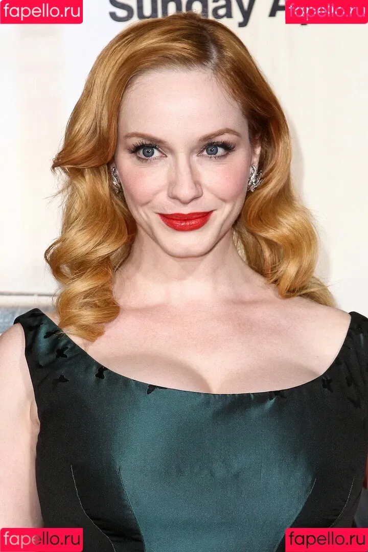 Christina Hendricks / actuallychristinahendricks Onlyfans Photo Gallery 